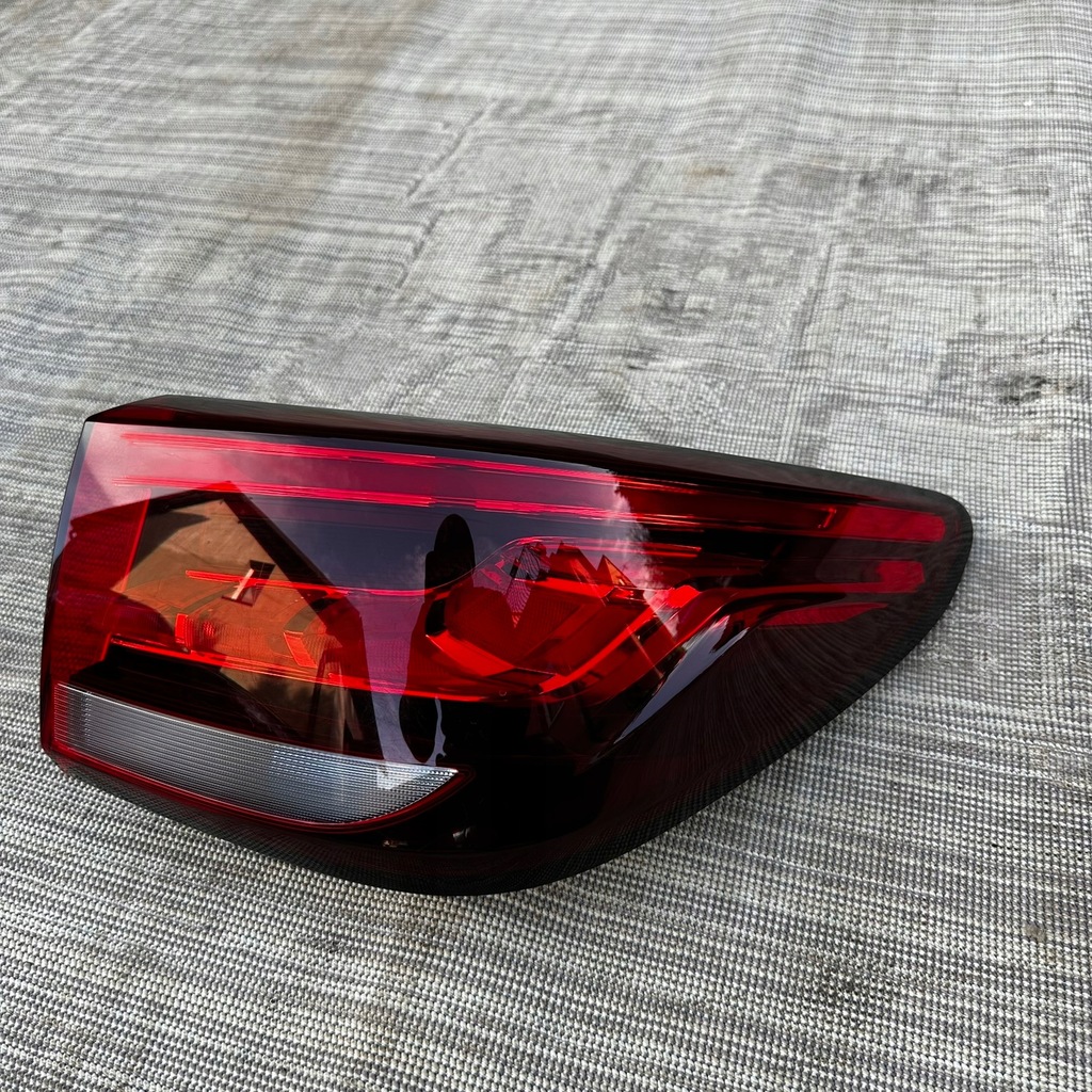 фото №1, Лампа правая задняя правый задняя mg zs lift 19-24r оригинал