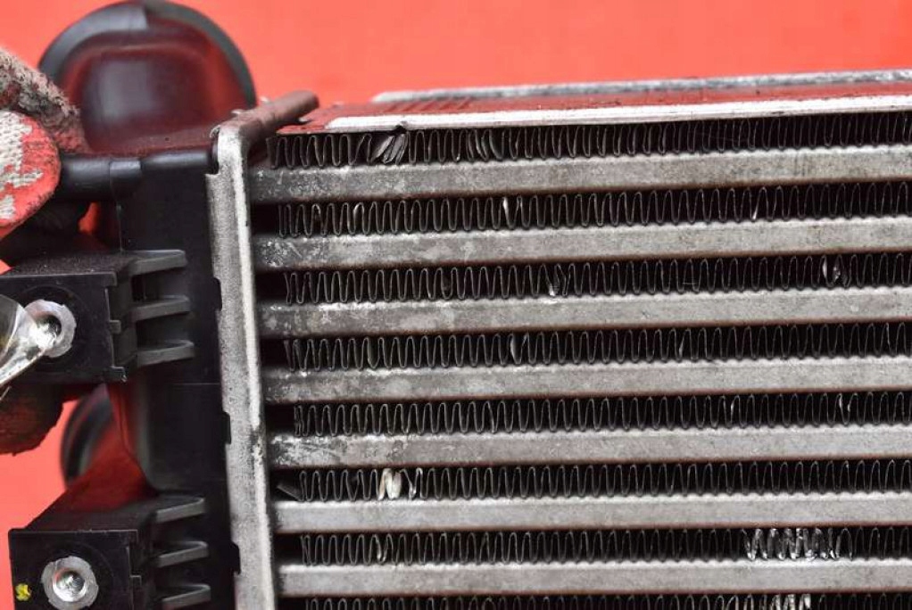 фото №8, Радиатор интеркулер 9684212480 peugeot 3008 1 i 1.6 hdi 114 km 13-16