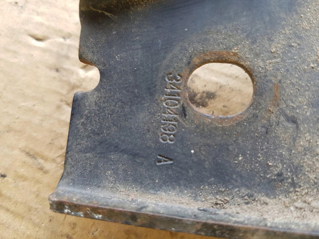 Натяжитель поперечина правый  перед giulietta 34059960a в Украине