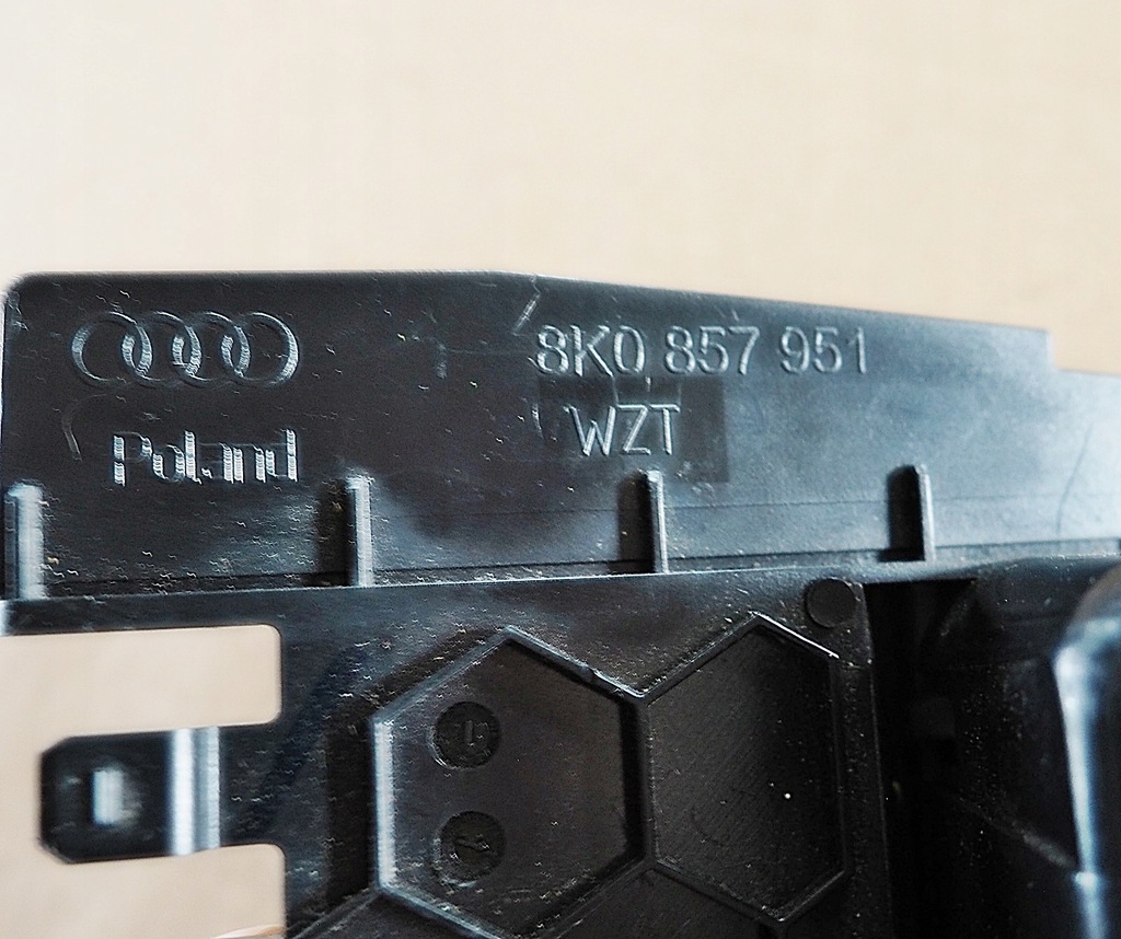 фото №6, Audi a4 b8 a5 попільничка бардачок 8k0857951