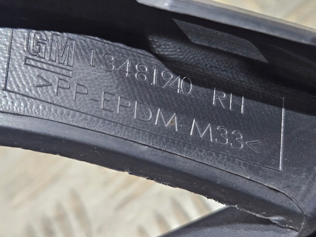 Правая  противотуманная фара решётка бампера opel astra k Доставка