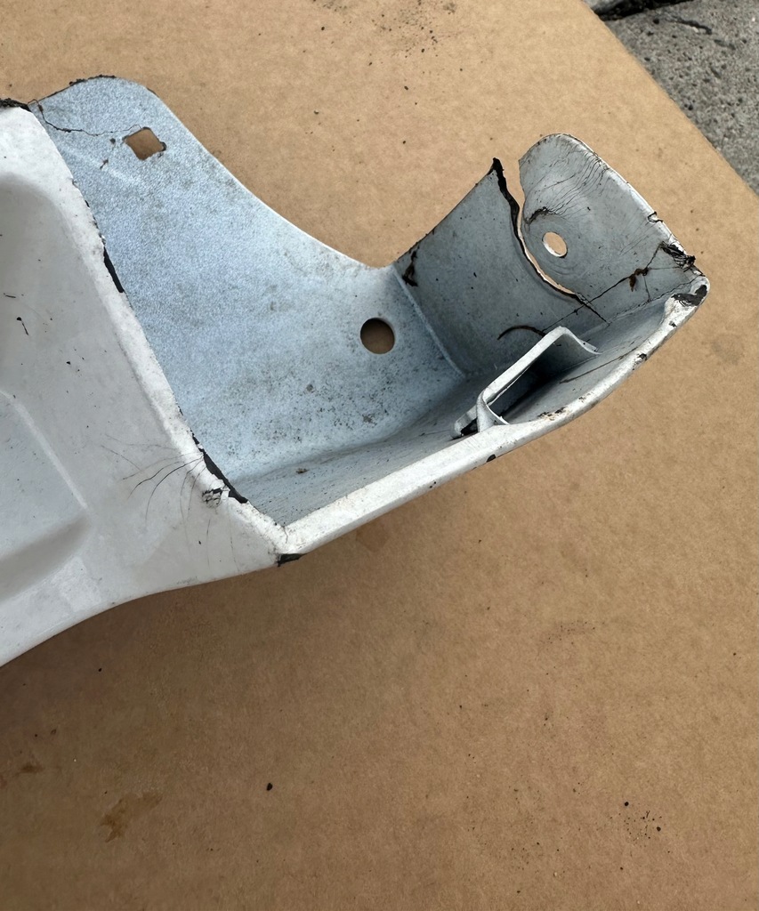 фото №8, Avensis t27 молдинг поріг права 75851-05050