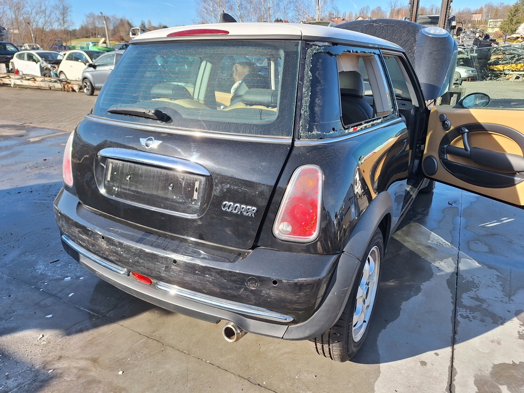 фото №10, Mini one cooper r50 r53 lift 668/9 black schwarz 2 668 бампер задня 04-06