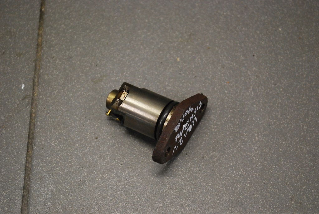 фото №1, Натяжитель распределительного вала toyota avensis 1.8 vvti