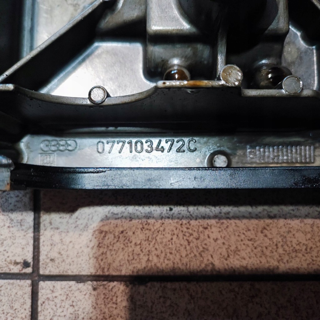 фото №7, Крышка клапанов правая audi a8 d2 4.2 v8