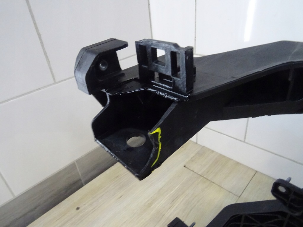 фото №10, Hyundai kona ii 23- pas передний усилитель перед 64101-hf000 llu