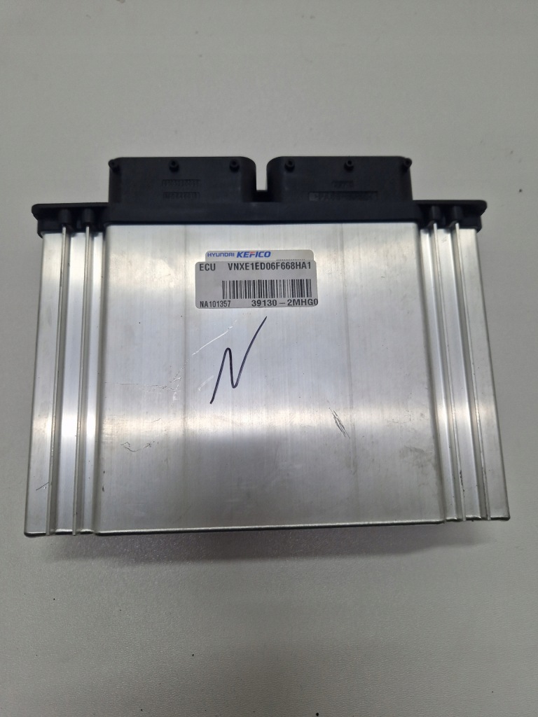 фото №1, Hyundai бортовий комп'ютер блок керування двигуна 39130-2mhg0