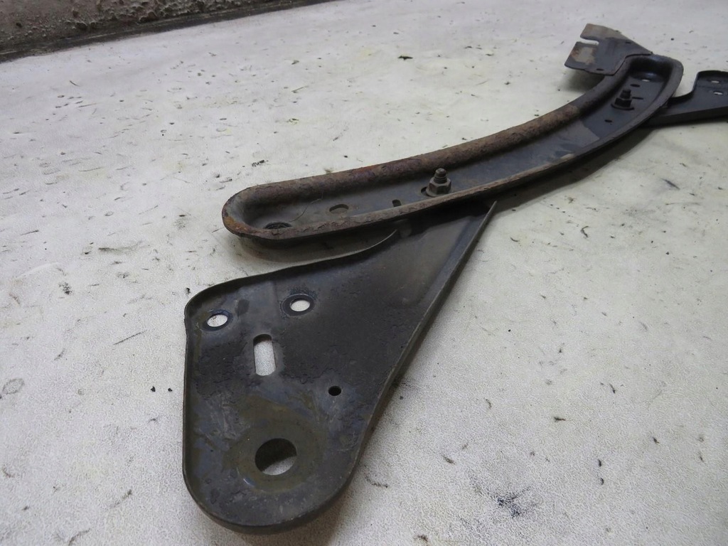 фото №5, Кронштейн подрамник volvo v40 ii 2.0 d4