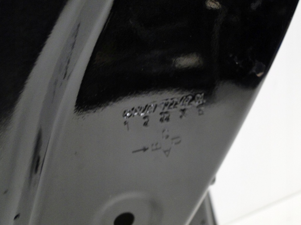 фото №11, Mercedes gla 247 h247 eqa h243 243 дверь передние правое a2477202803 040