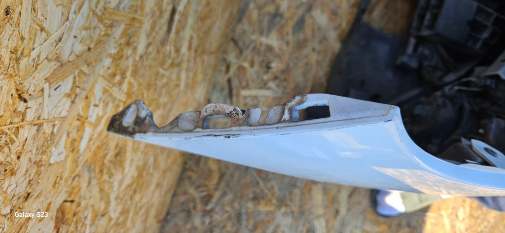 Бампер перед передний renault megane 3 3 рестайлинг  13-16 комплектный с Разборки