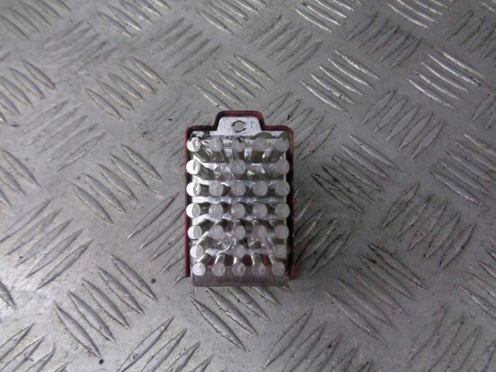 фото №1, Резистор резистор вентилятор audi a3 8l 1j0907521