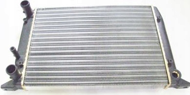 Купити Радіатор води audi 80 b4 90 b3