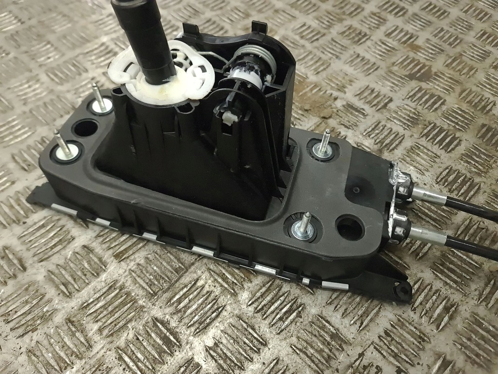 фото №9, Seat ibiza v kj 2024 домкрат перемикання передач / верхній