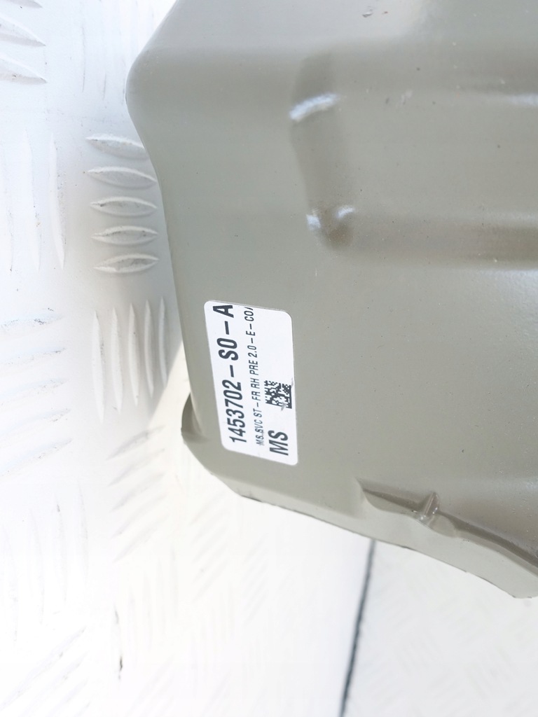 фото №9, Tesla s чверть права чашка лонжерон