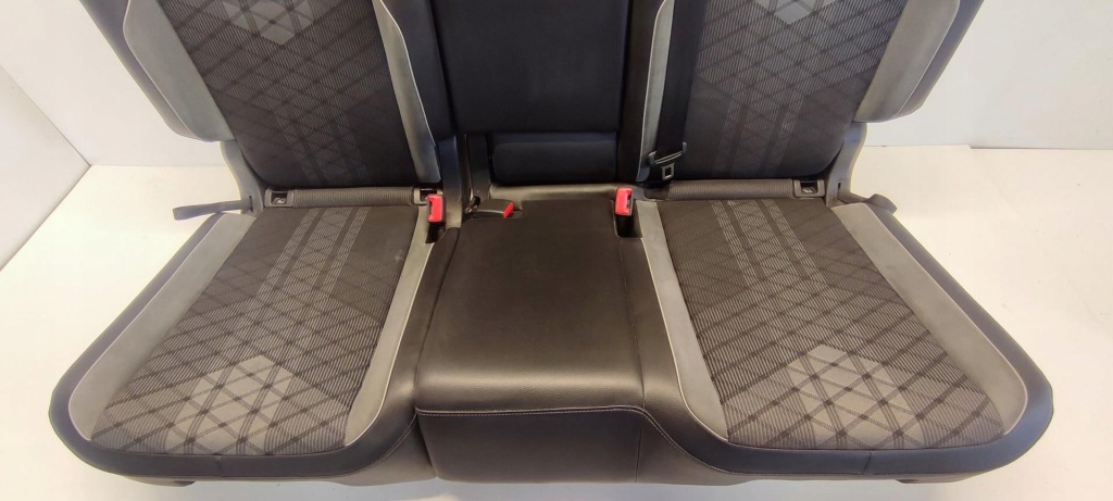 Vw tiguan 2 сиденья заднее сиденье r-line подогрев Недорого