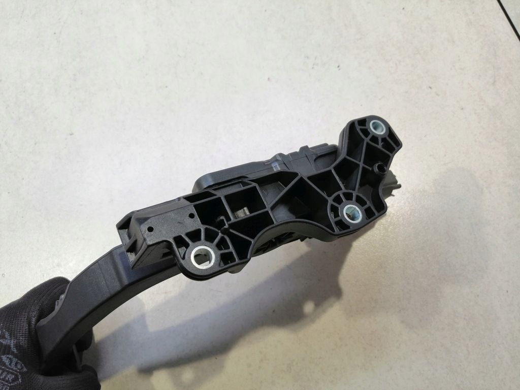 фото №6, Потенциометр газа volvo s80 ii 2.4d 6g929f836bc