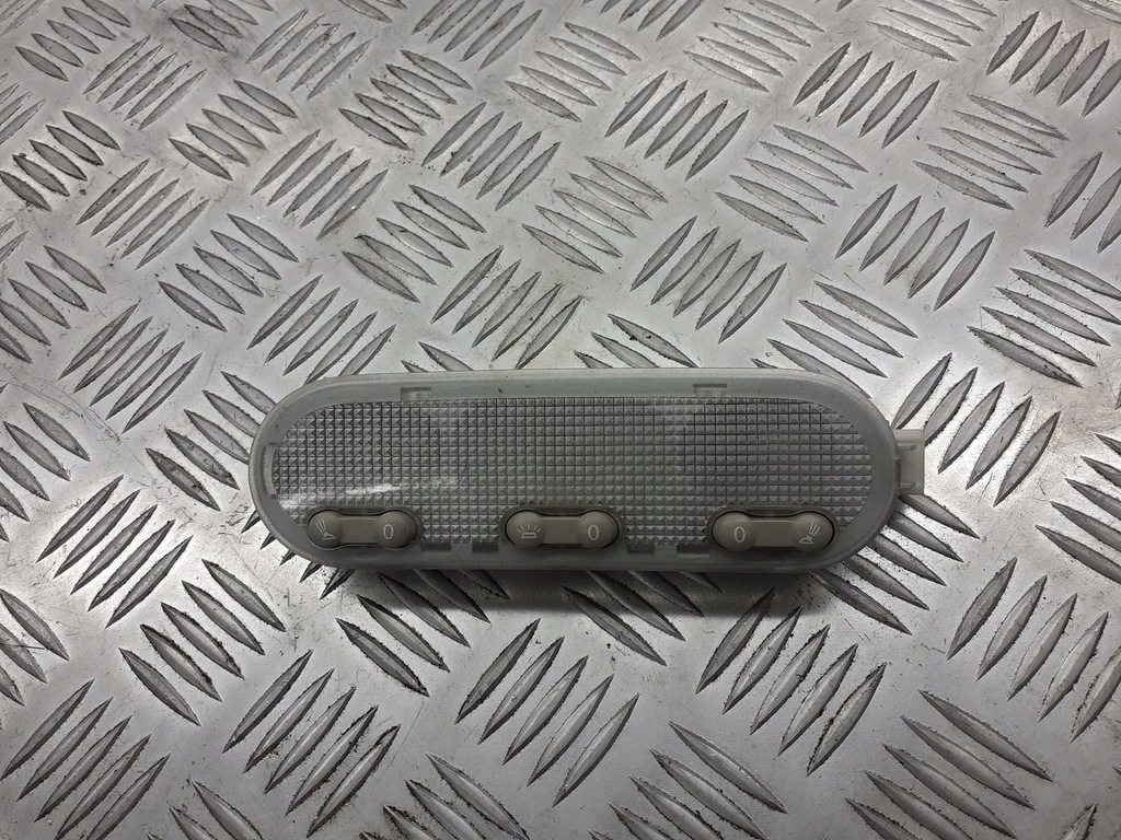 фото №1, Освещение кабины задняя scenic ii 8200073234