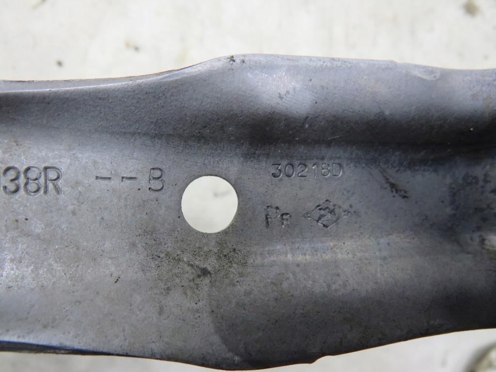 фото №3, Кронштейн кронштейн подрамник подрамник renault zoe 548519038r