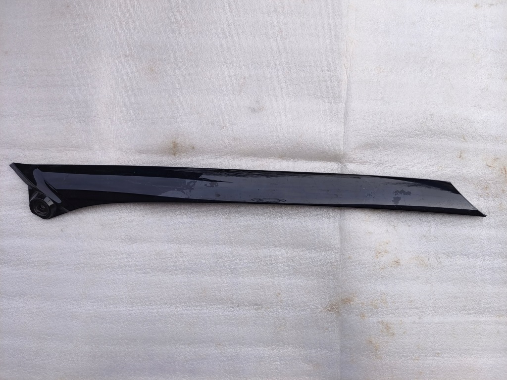 Купити Land rover range rover evoque ліва молдинг скло лобове k8d2-025a53-ac