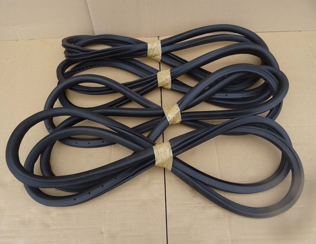 фото №1, Mercedes w167 прокладка двері