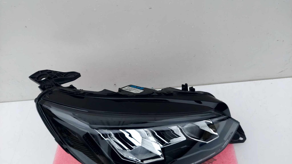 фото №7, Peugeot 208 ii 19- лампа правая перед передняя full led 1317