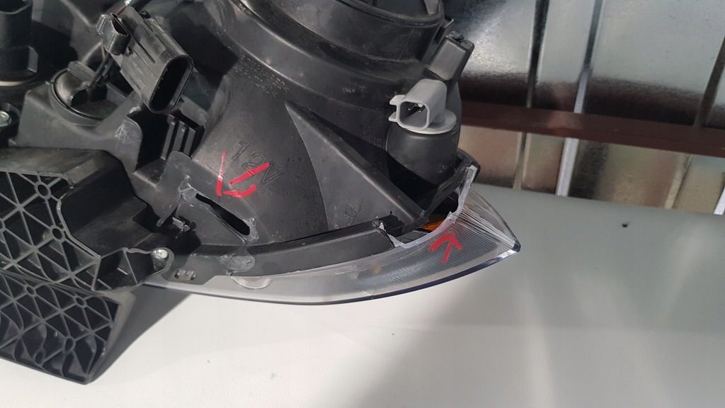 фото №9, Лампа перед передняя правая dodge charger 57010412ad