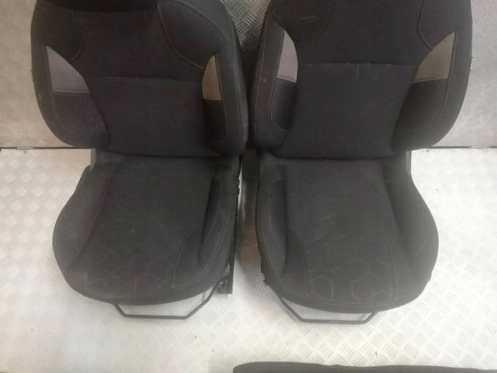 фото №4, Сидіння заднє сидіння ремені задня peugeot 2008 i van