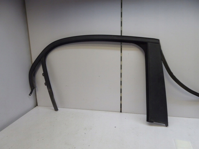 фото №1, Alfa romeo 159 рамка молдинг двері скло задня правий