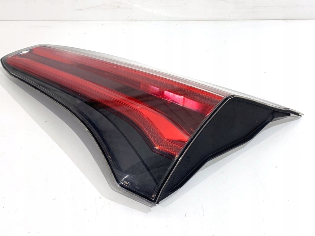 фото №2, Лампа задняя правая внутренняя toyota rav 4 iv 81580-42031 suv свет