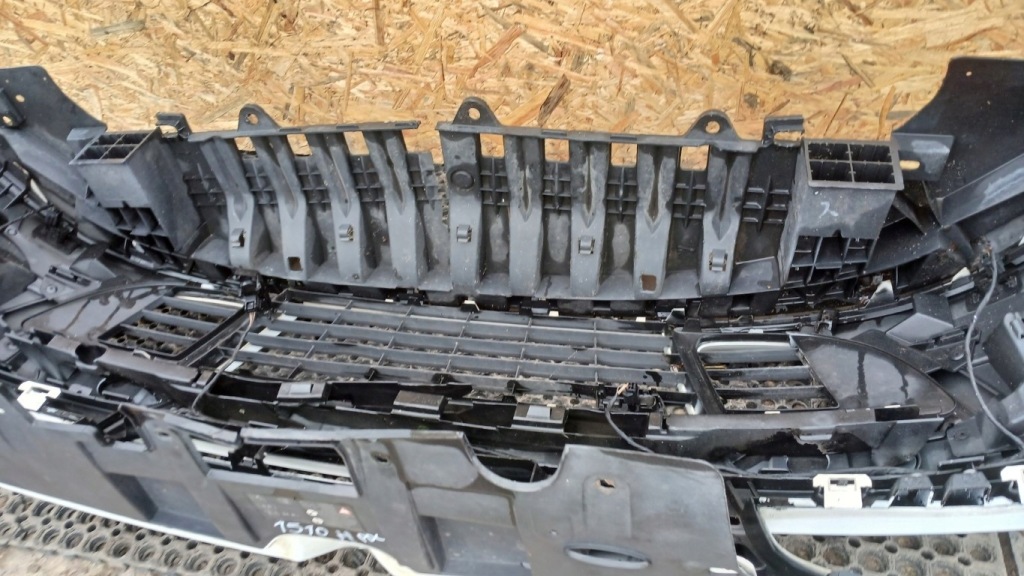 Renault megane 3 кабриолет  бампер перед ov369 противотуманная фара pdc Доставка