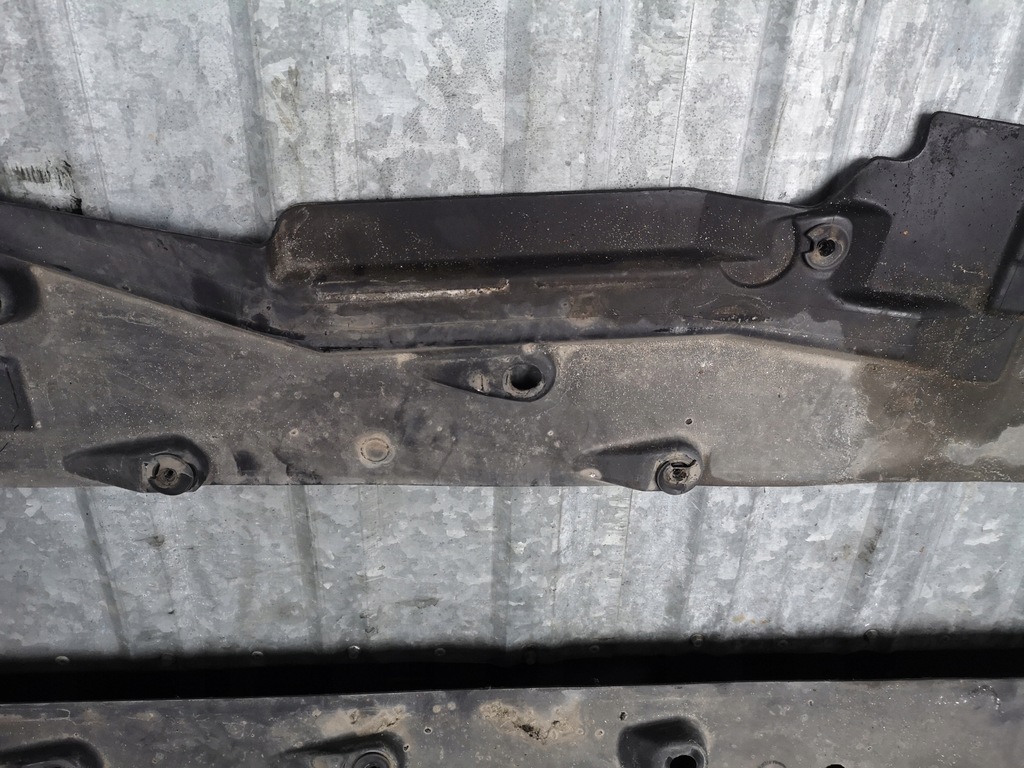 фото №4, Захист підвіска audi a8 d3 права 4e0825206d