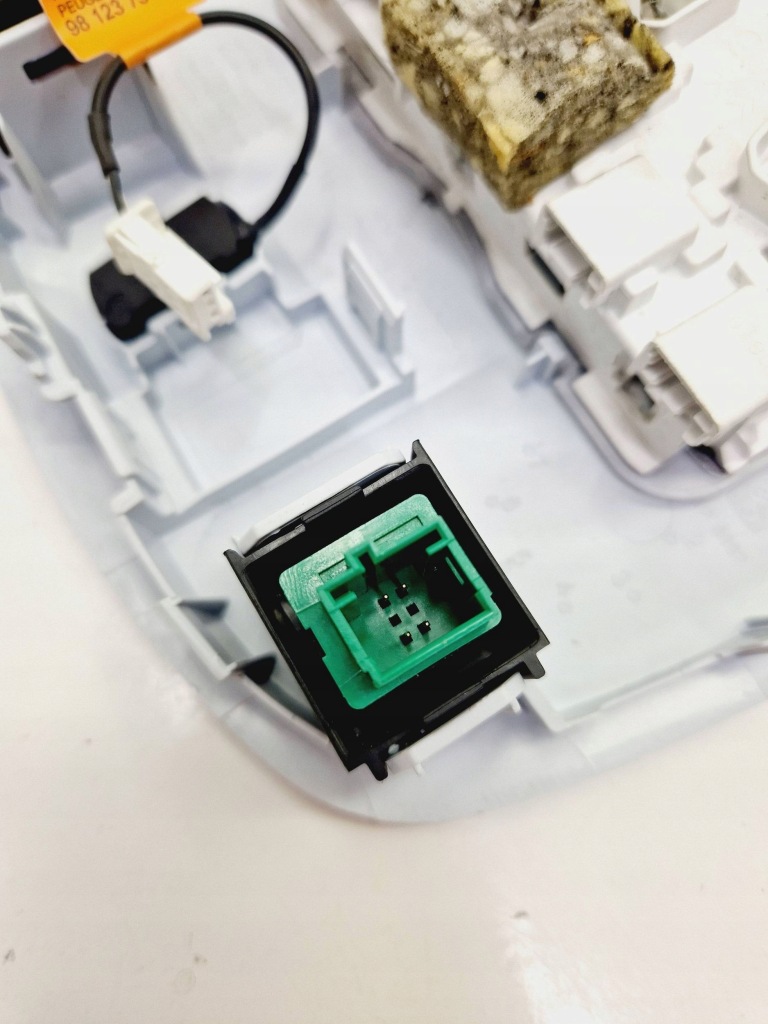 Peugeot 308 2019 фонарь  сиденье передний Киев