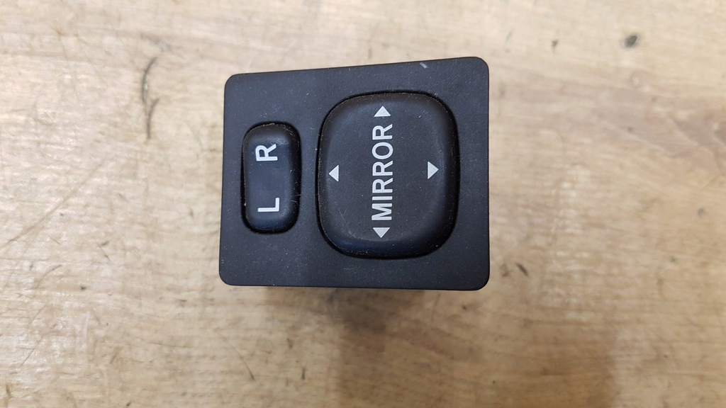 фото №1, Панель регулювання дзеркал toyota yaris ii