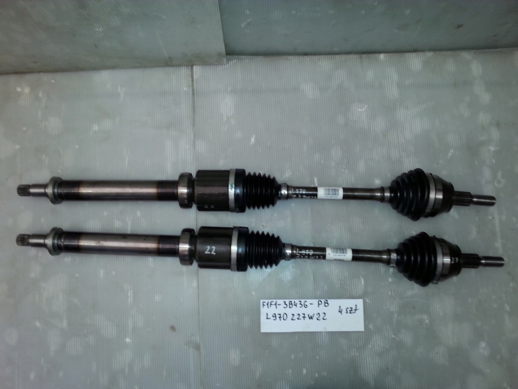 Купити Привідний вал ford focus 2015 f1f1-3b437-pb