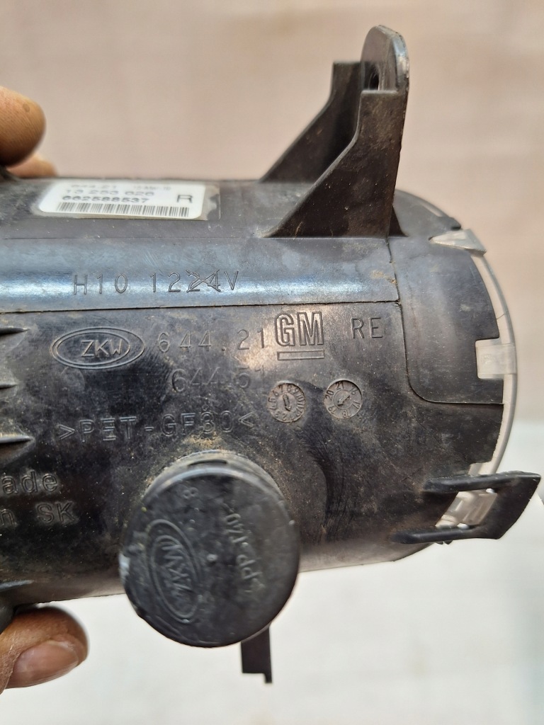 Opel corsa d рестайлінг  1.2 b 12r hb 5d протитуманна фара правий 662588537 13253625 в Україні