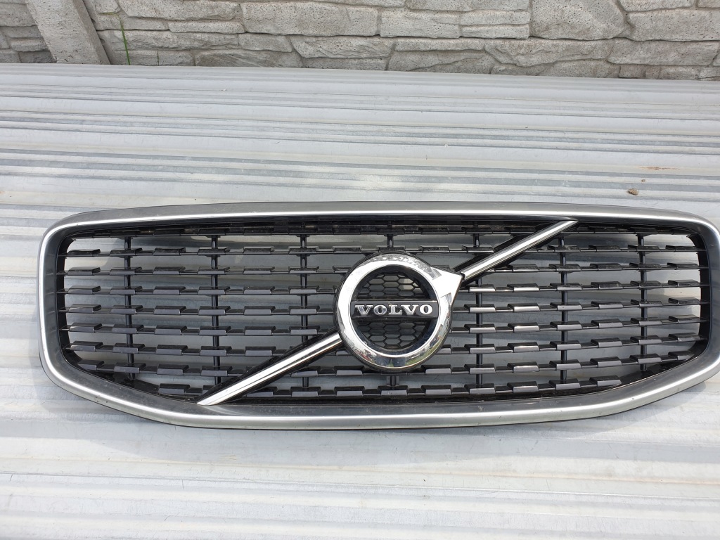 фото №1, Volvo xc60 ii 2 17 r-design решітка радіатора решітка радіатора w бампер