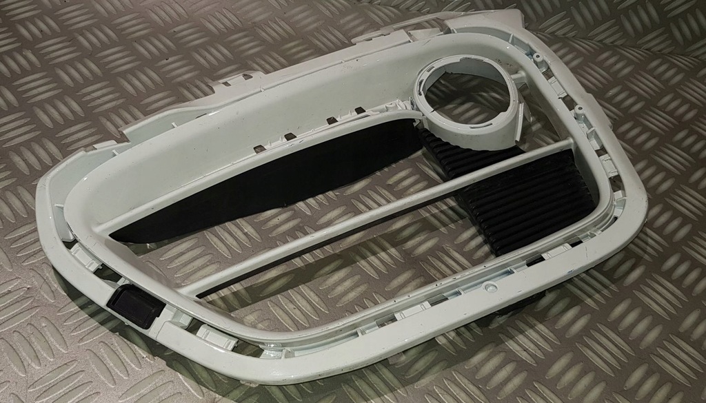 фото №9, Porsche cayman s 981 решётка бампера левая перед передняя рамка противотуманной фары pdc