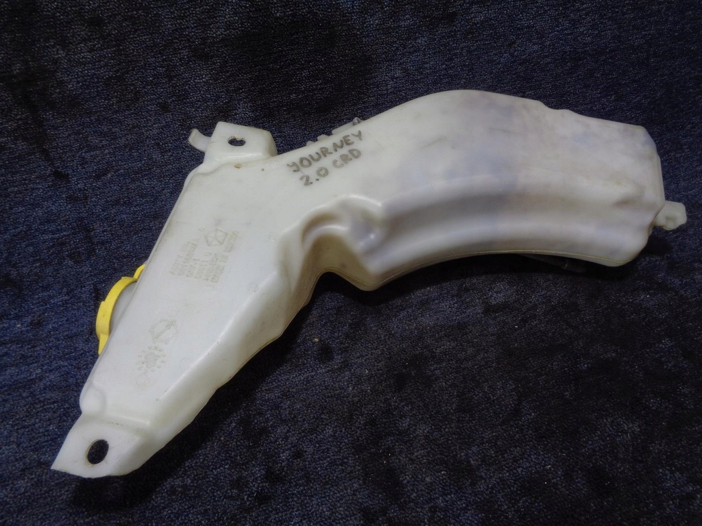 фото №3, Бачок помпа омывателя freemont journey