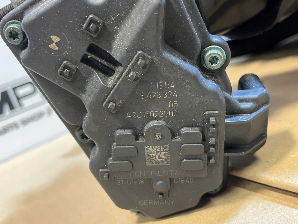 фото №16, Bmw x3 g01 x4 g02 g11 g30 коллектор впускной  дроссельная заслонка 8623324 72344186