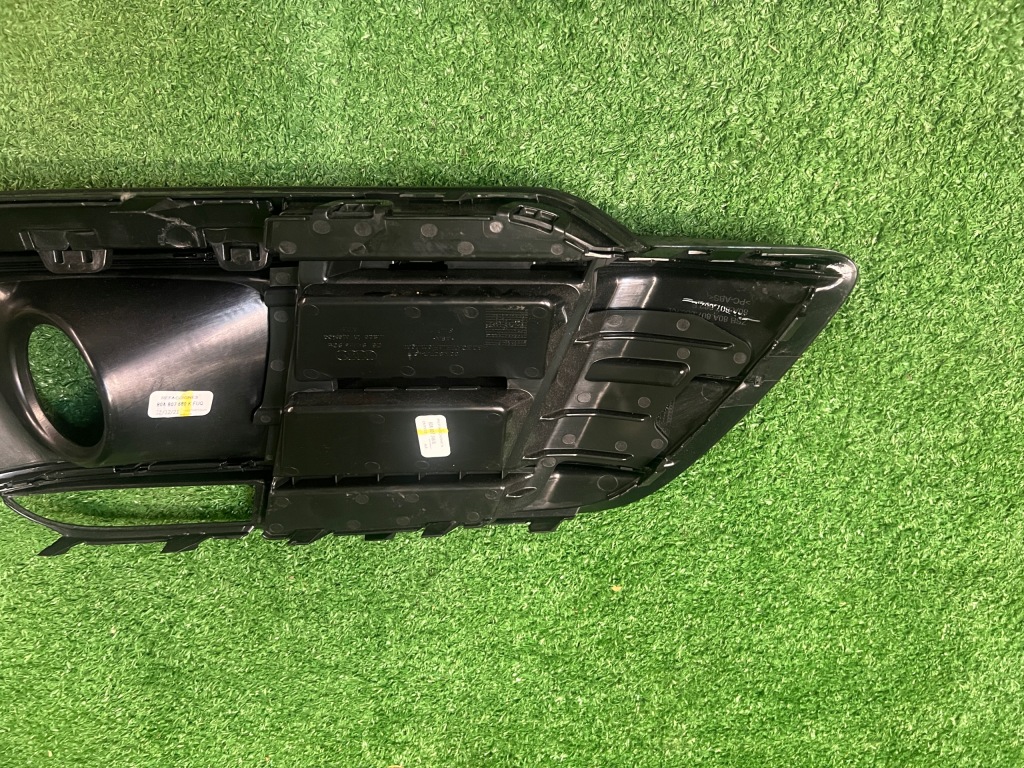 фото №7, Решітка бампера правий перед audi q5 s-line 80a807246b