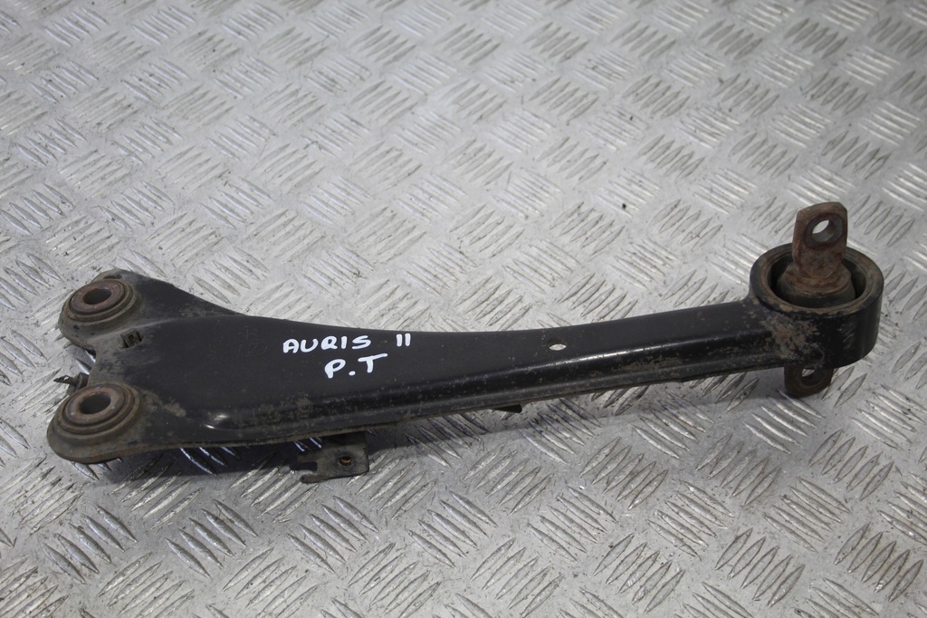 фото №1, Важіль правий задня toyota auris ii 2