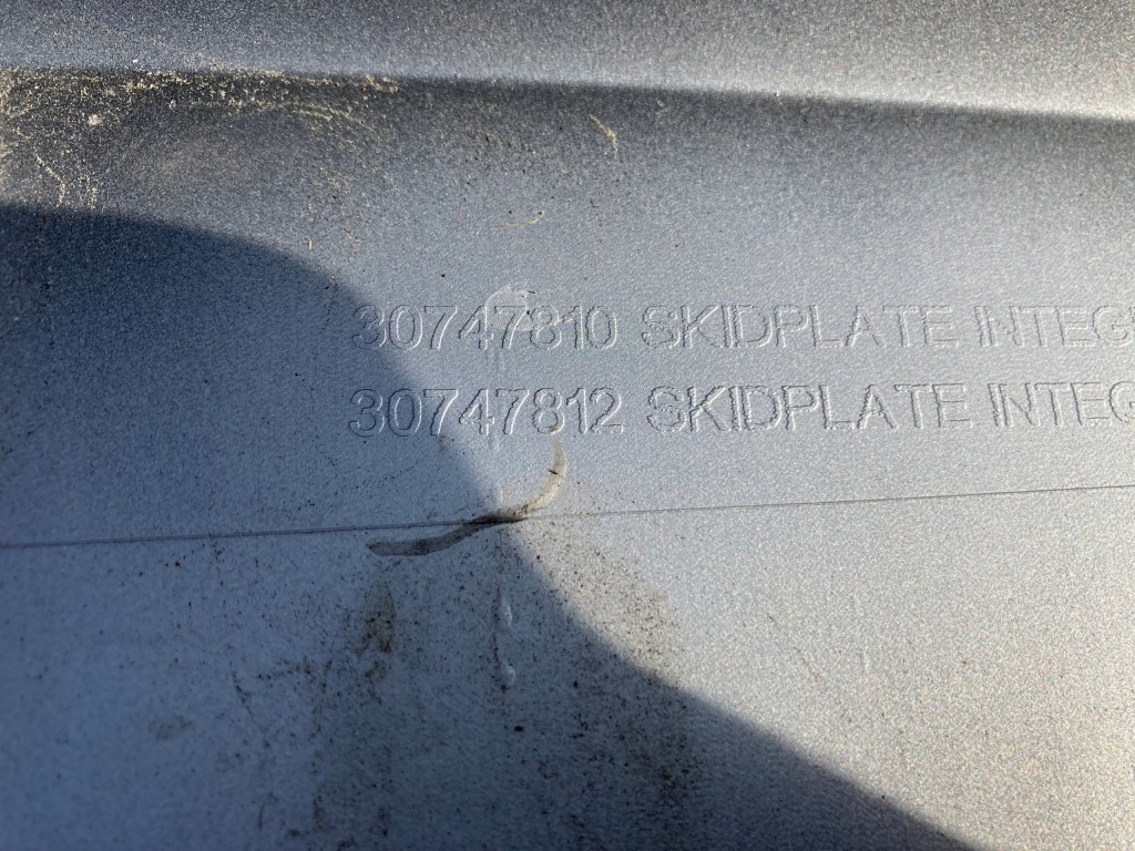 Накладка спойлер бампера задняя volvo xc40 17- Доставка