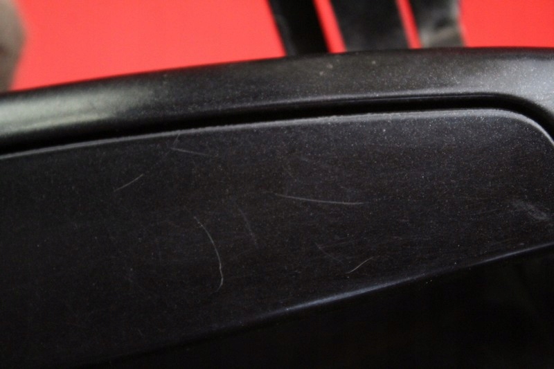 Ручка права задня задня czarna fiat linea 06-12 Зі Шроту