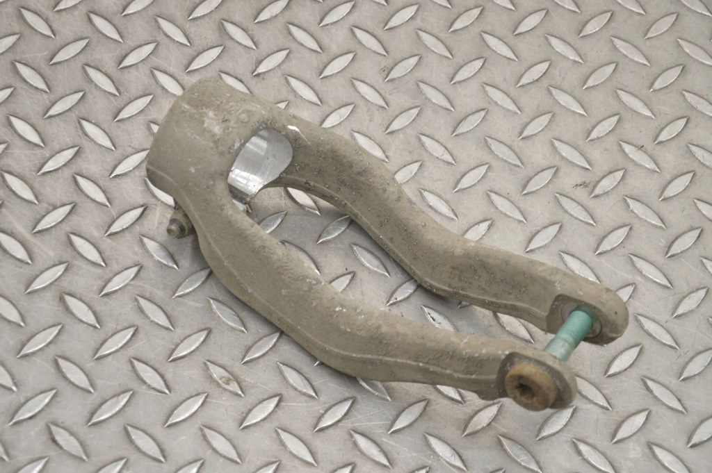 фото №4, Land rover range rover velar 2017 правая сторона нижний рычаг передний