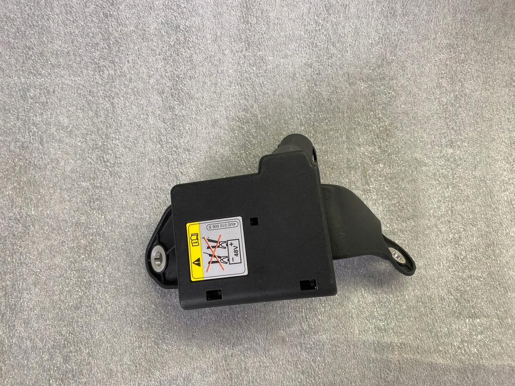 фото №1, Audi a4 b9 распределитель тока 8w0941828