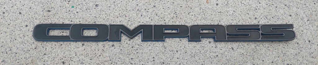 фото №1, Jeep compass ii lift 21 22 23 надпись с дверь эмблема e hybrid niebieski