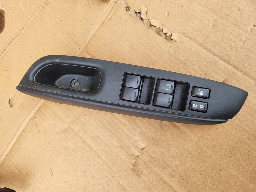 фото №1, Nissan note e12 перемикач вікон