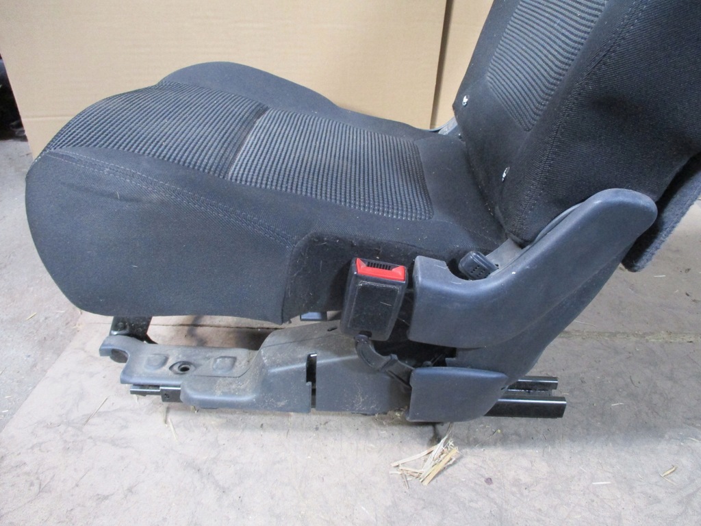 фото №11, Сиденье средний задняя peugeot 5008