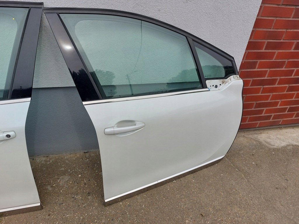 фото №8, Дверь перед передние peugeot 2008 i 13-