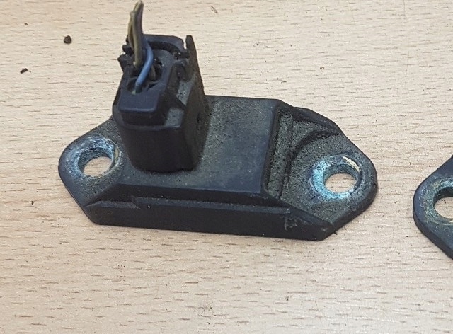 фото №1, Датчик ударний mercedes w220